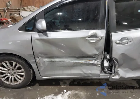 2013 Toyota Sienna Xle V6 8 Passenger из США, поврежденный, VIN 5TDYK3DC0DS298474